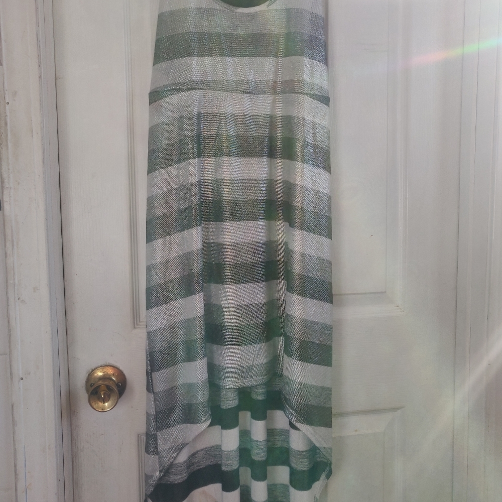 Joyce Dress - Picture 2 of 3